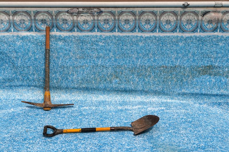 Who Does Above Ground Pool Repairs