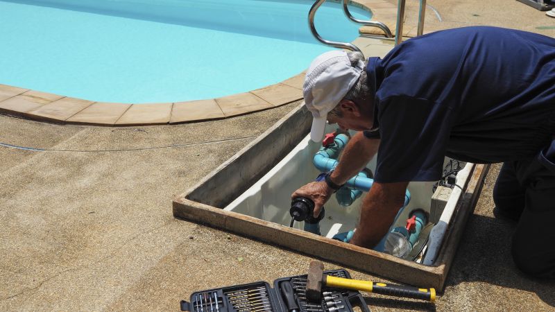 Who Does Above Ground Pool Repairs